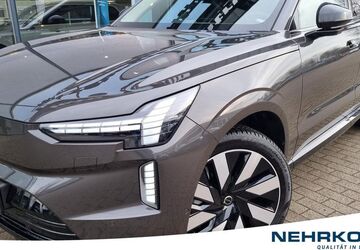 Volvo EX90 11.900 km 72.990 &euro; Flensburg 24941