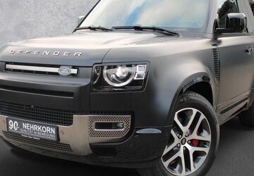 Land Rover Defender 15.200 km 73.900 &euro; Flensburg 24941