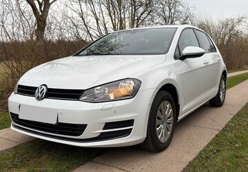 VW Golf 81.800 km 9.150 &euro; Flensburg 24944
