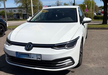 VW Golf 36.000 km 25.500 &euro; Flensburg 24943