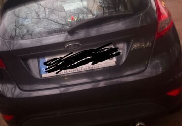 Ford Fiesta 182.500 km 2.500 &euro; Flensburg 24944