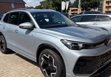 VW Tiguan 2.750 km 40.480 &euro; Flensburg-Weiche 24941