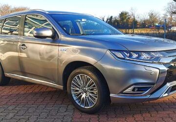 Mitsubishi Outlander 56.079 km 23.900 &euro; Flensburg 24941